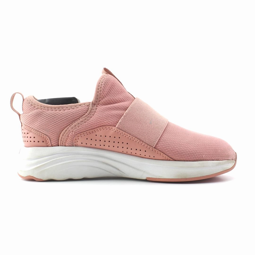 PUMA SOFTRIDE SOPHIA Puma signature shoe pictures