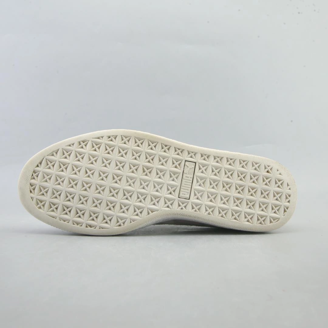 PUMA SUEDE CLASSIC XXI Puma signature shoe pictures
