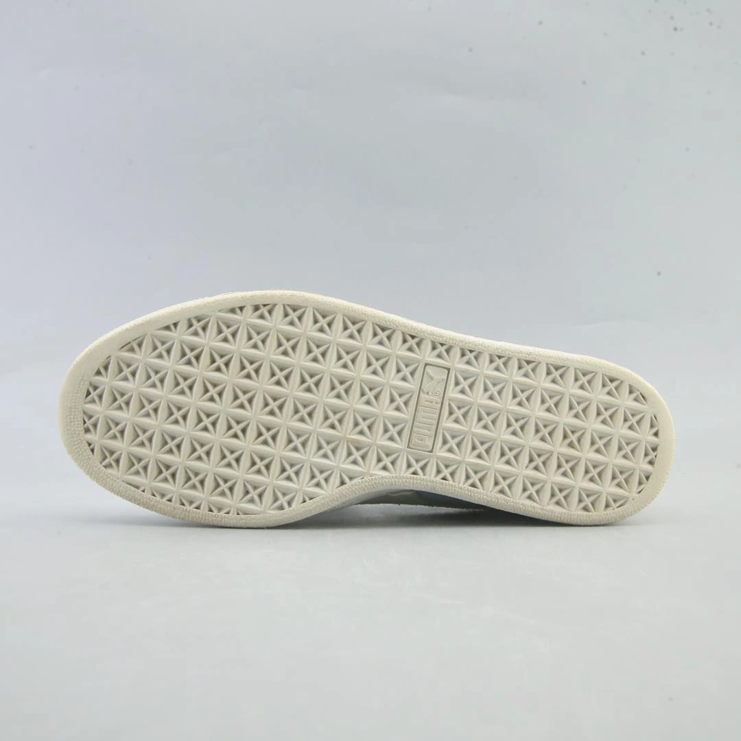 PUMA SUEDE Puma signature shoe pictures