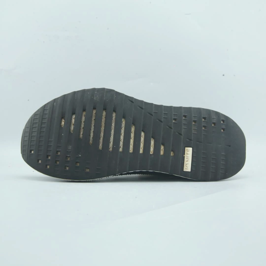 PUMA  TSUGI CAGE Puma sporty sneaker designs