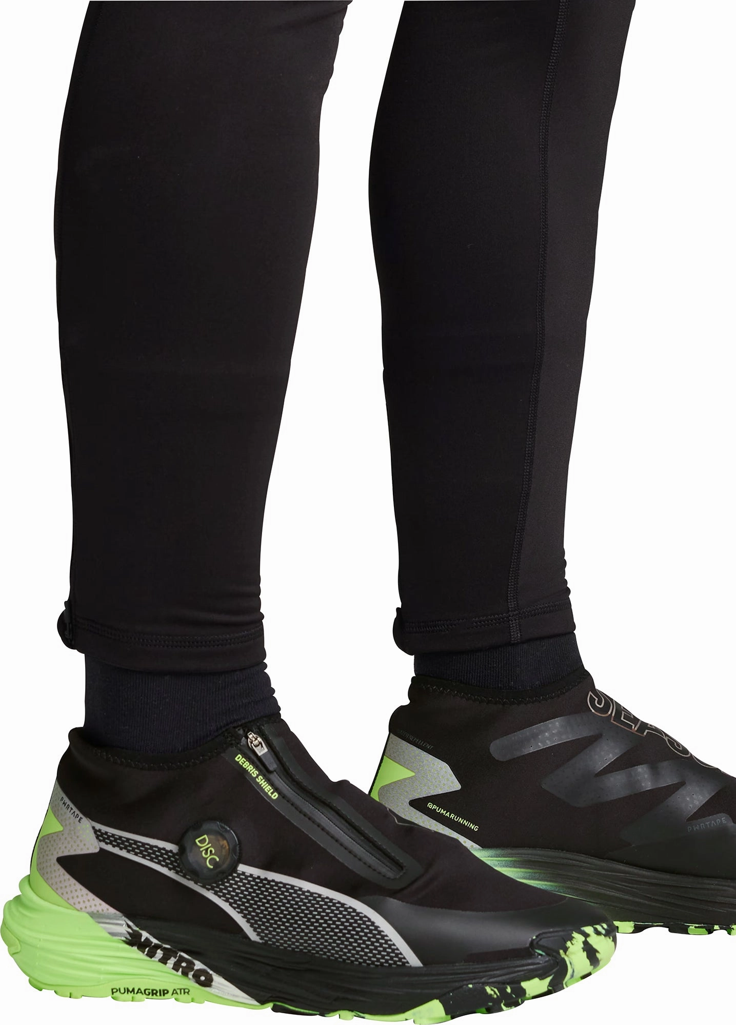 Puma Voyage Nitro 3 Disc Mens Trail Running Shoes - Black Cozy Footwear