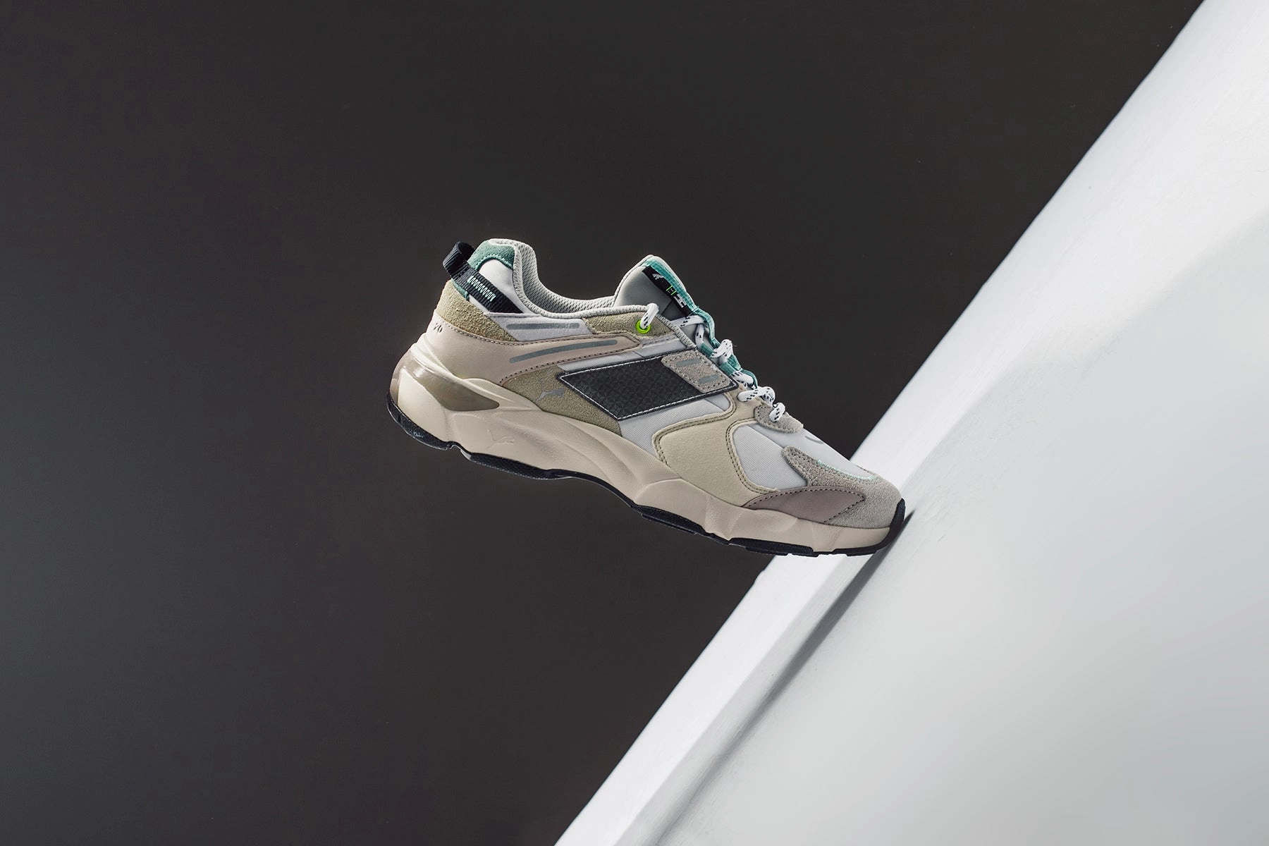 Puma x Helly Hansen LQD Cell Extol - Glacier Grey/Whisper White Puma Suede Street Sneakers