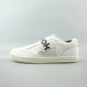 REEBOK . Reebok versatile sport footwear