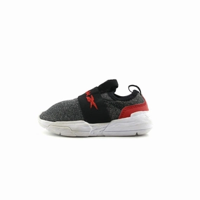 REEBOK . Reebok versatile sport footwear