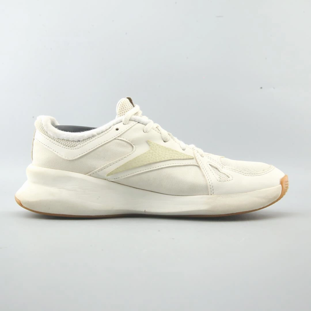 REEBOK ADVANCED TRAINETTE Reebok classic shoe shots