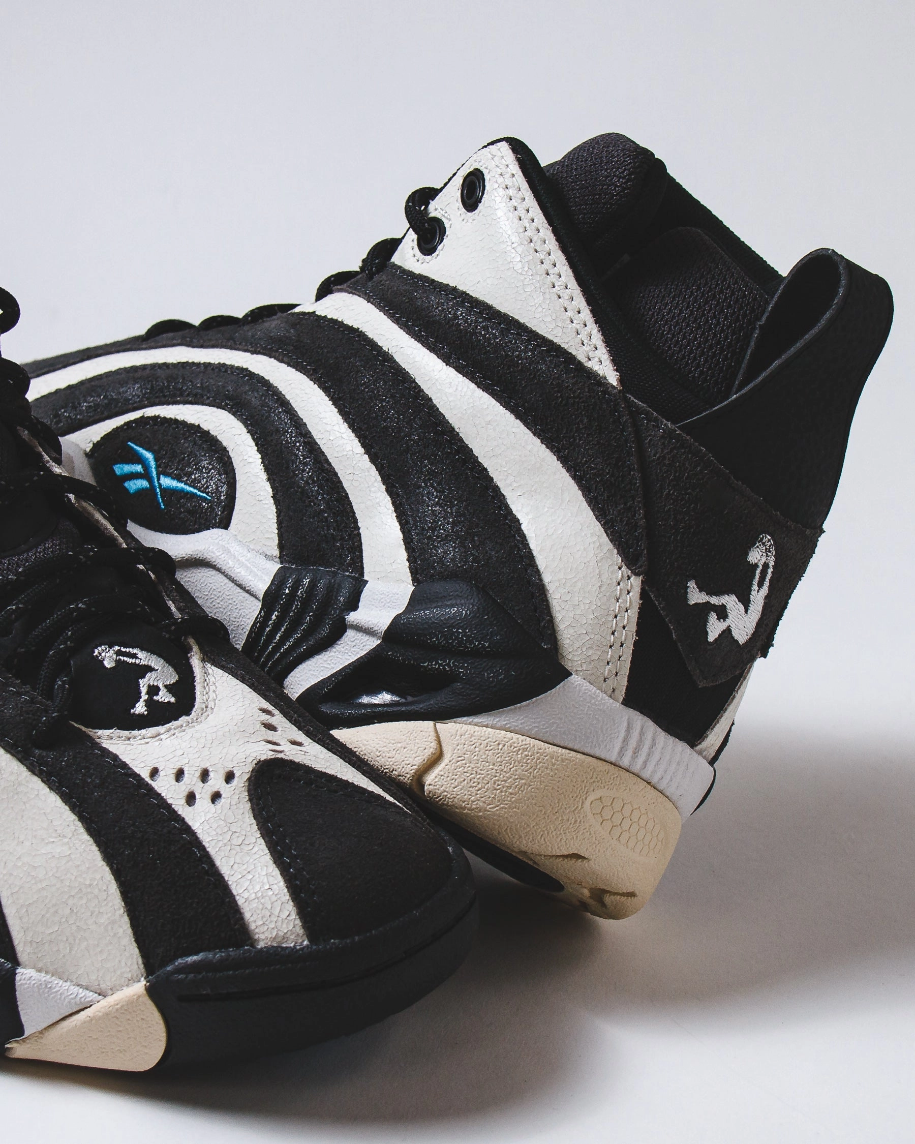 Reebok Basketball Men Shaqnosis Washed Black 100230334 Reebok modern sport footwear