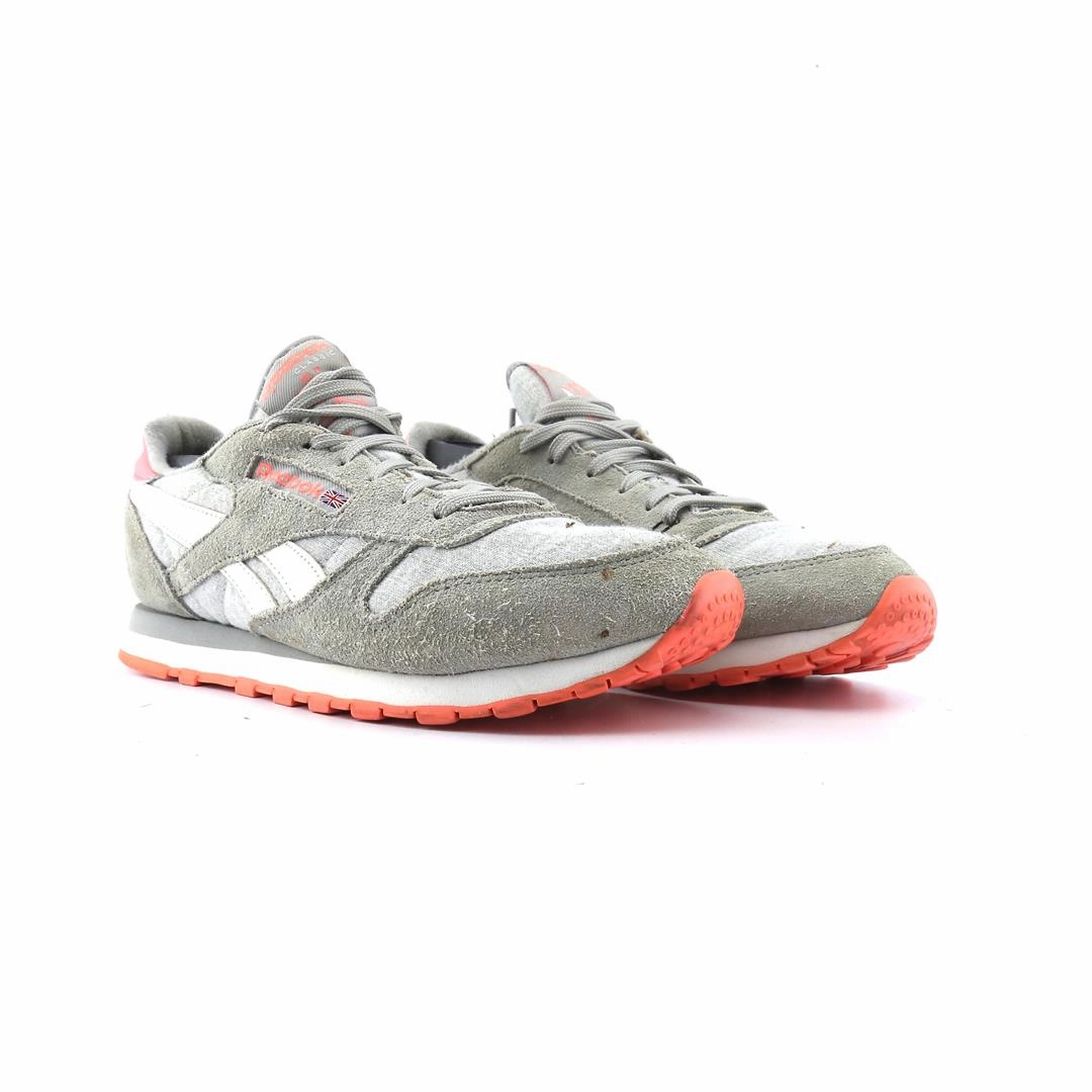 REEBOK CL LTHR SEASONAL Reebok athletic footwear visuals