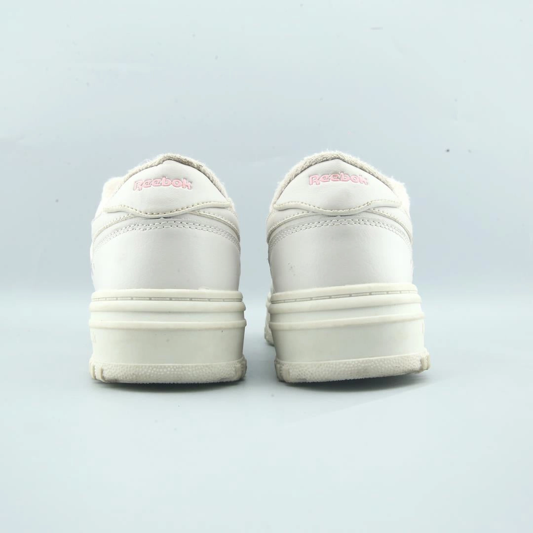 REEBOK CLASSIC CHALK Reebok classic shoe shots