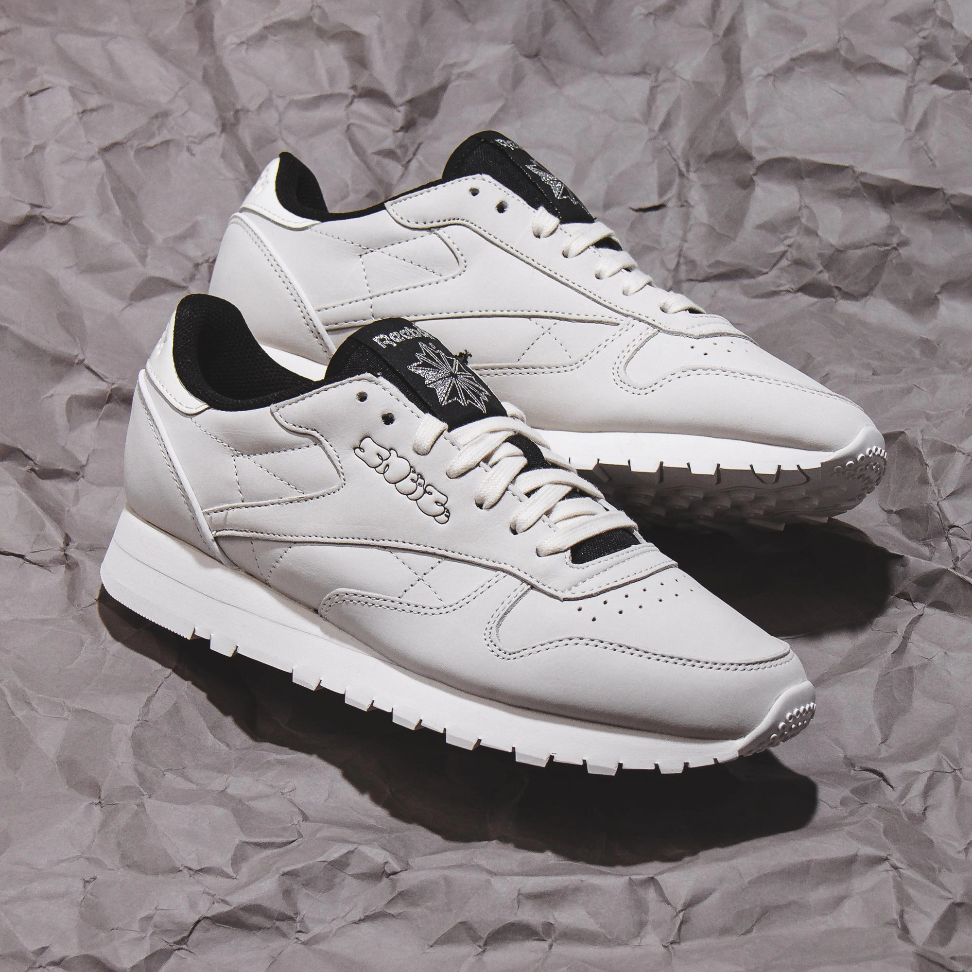 Reebok Classic Men SNEEZE Classic Leather White Chalk IE9215 Reebok modern sport footwear