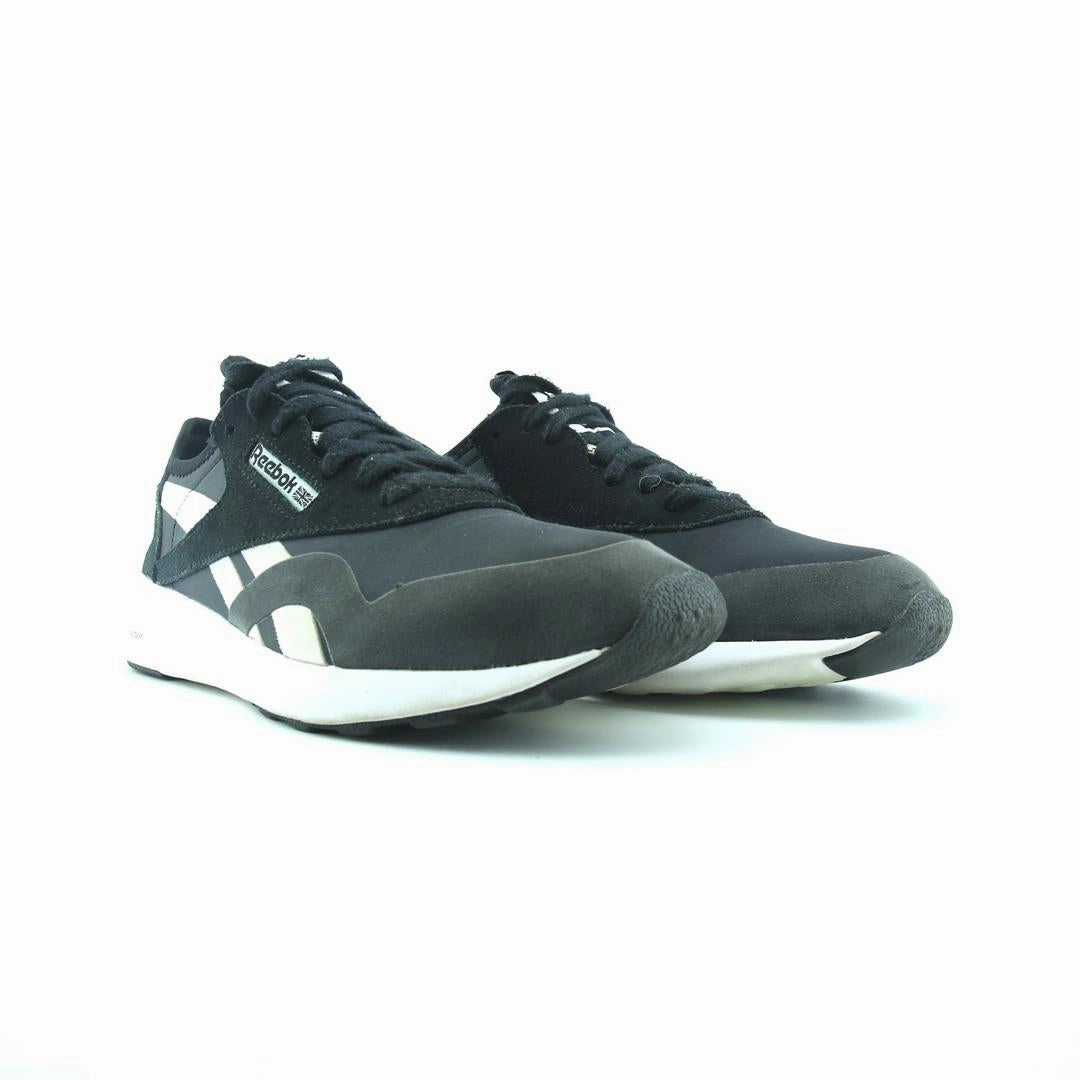 REEBOK CLASSIC NYLON SP Reebok classic shoe shots
