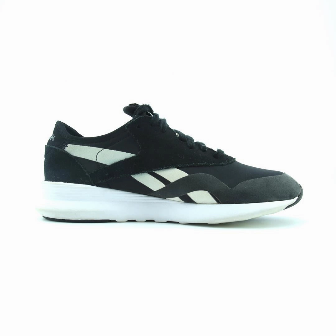 REEBOK CLASSIC NYLON SP Reebok classic shoe shots