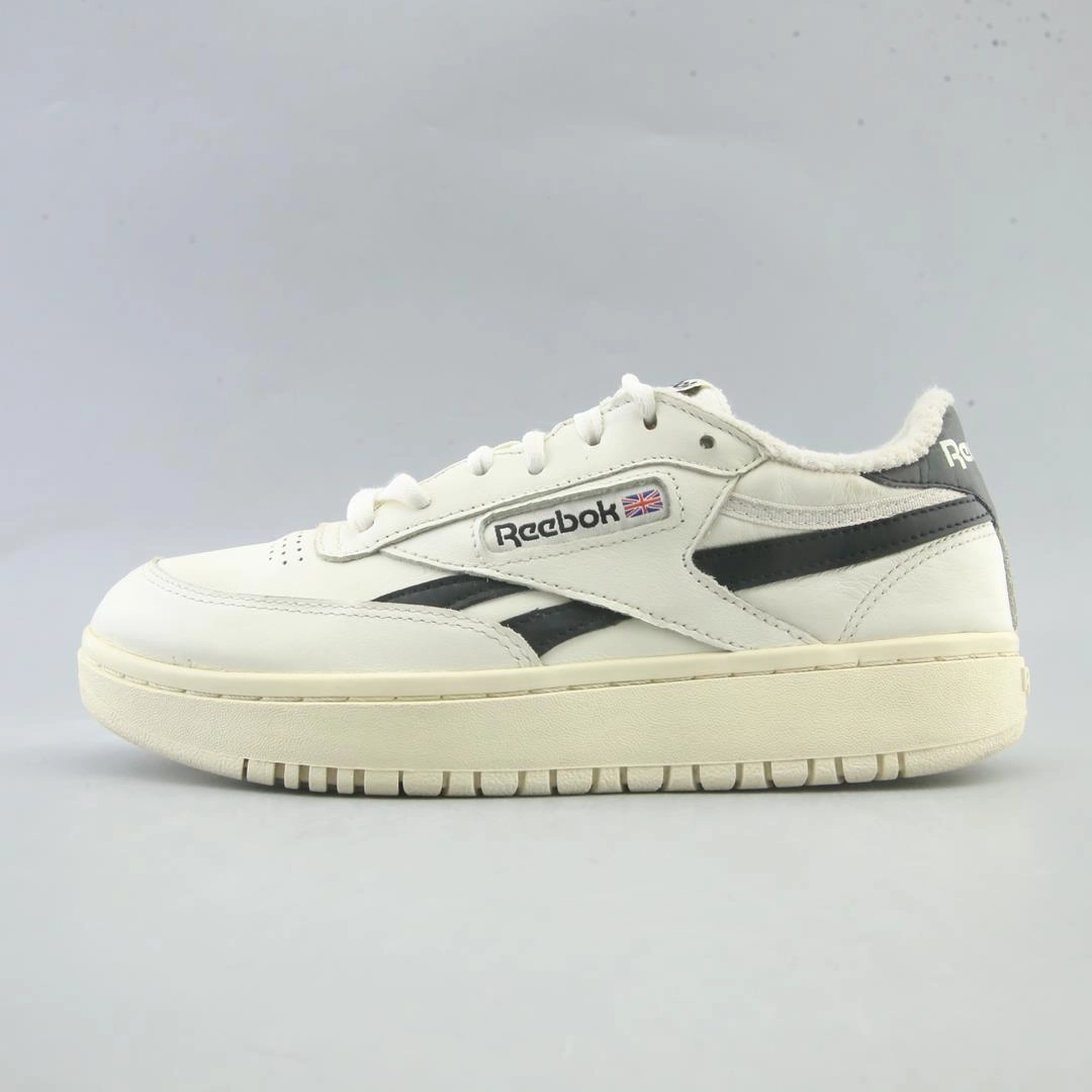 REEBOK CLASSIC Reebok versatile sport footwear