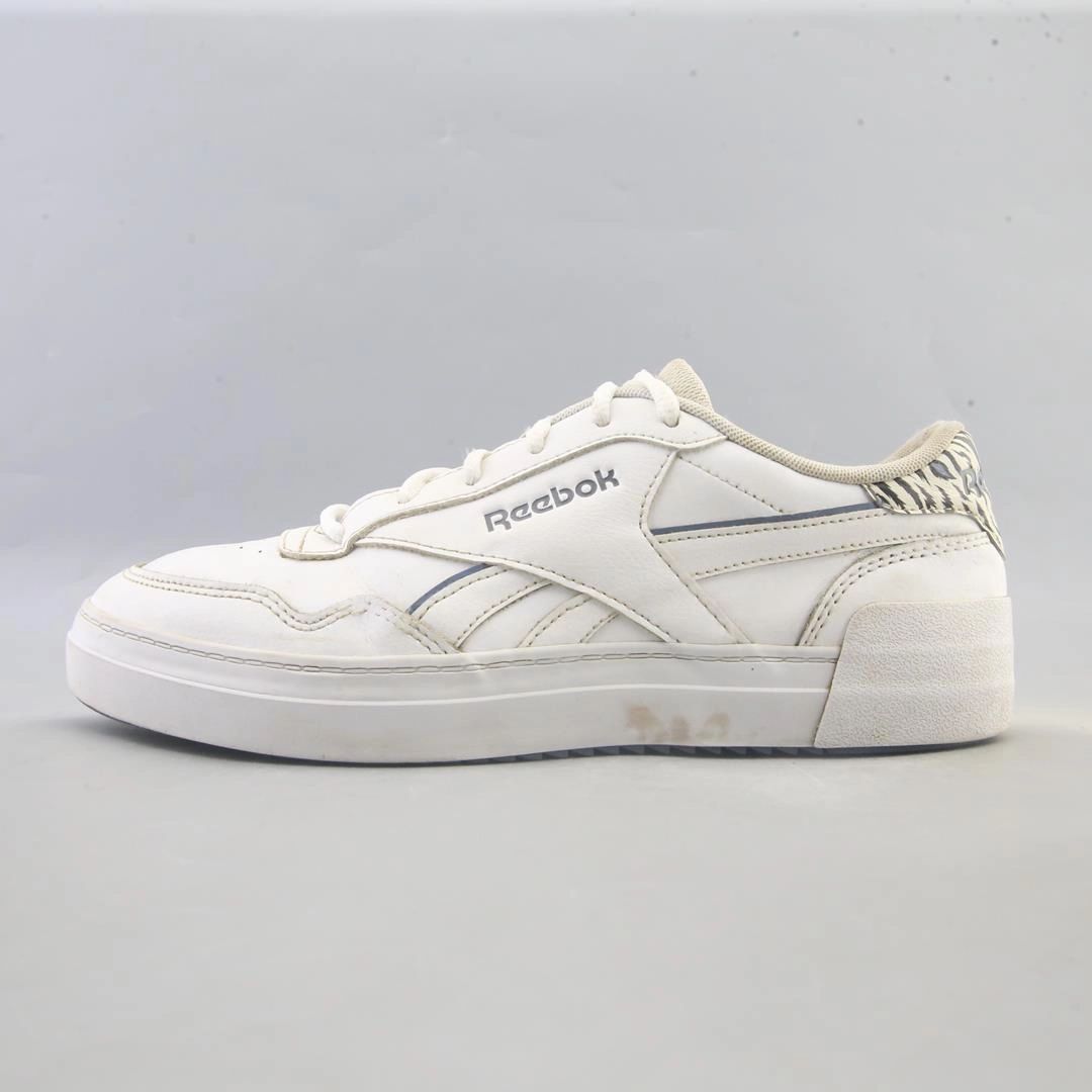 REEBOK CLASSIC Reebok versatile sport footwear