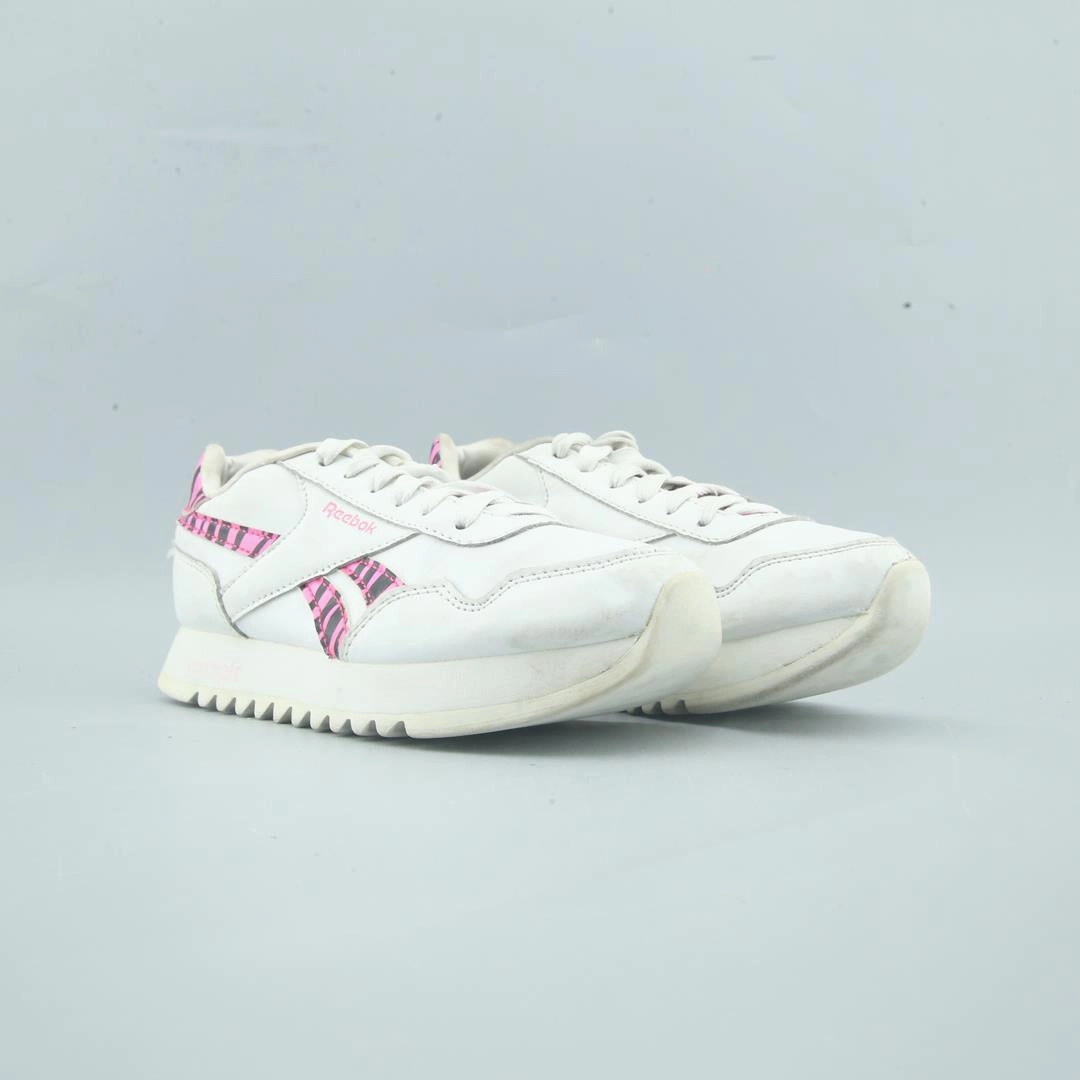 REEBOK CLASSIC Reebok classic shoe shots
