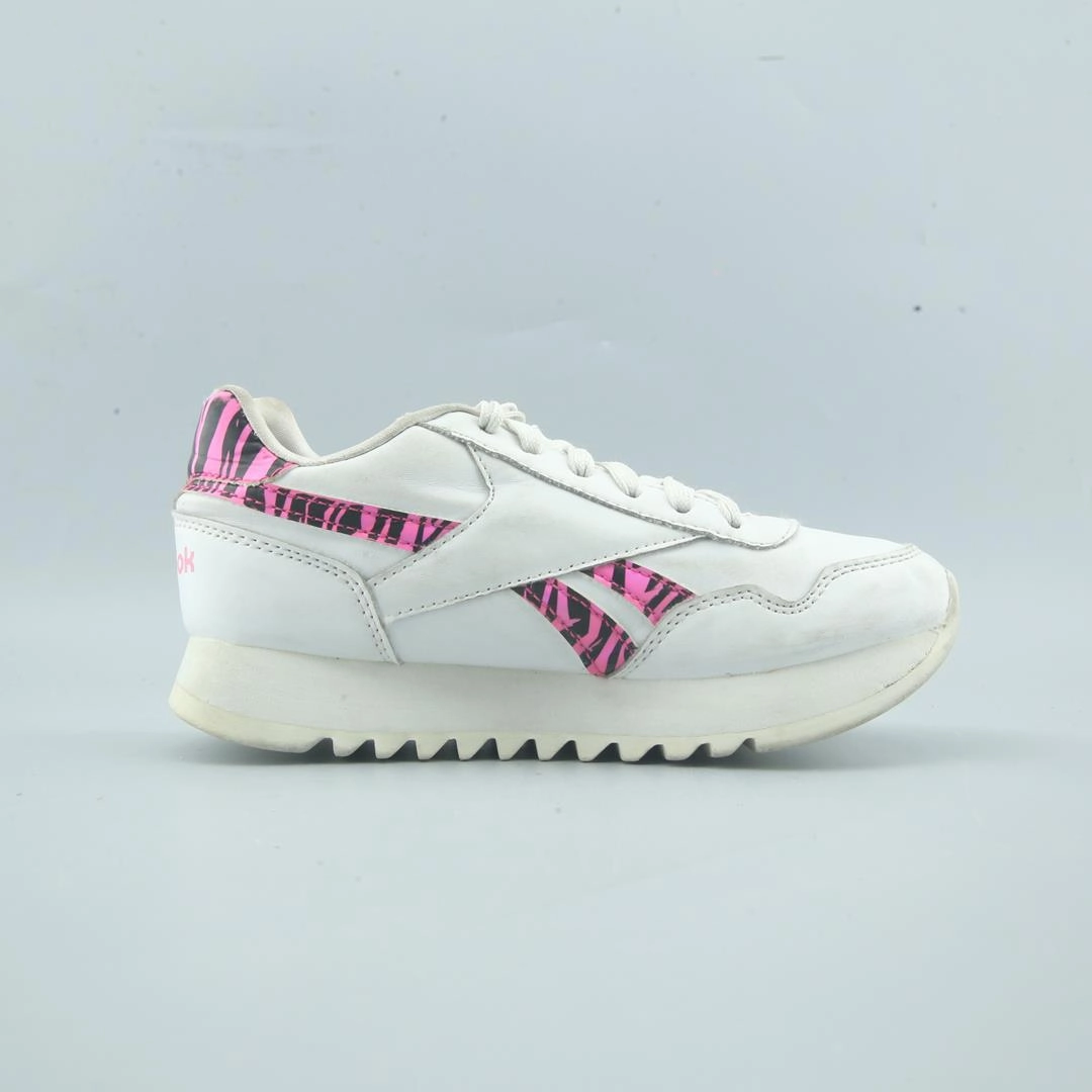 REEBOK CLASSIC Reebok classic shoe shots