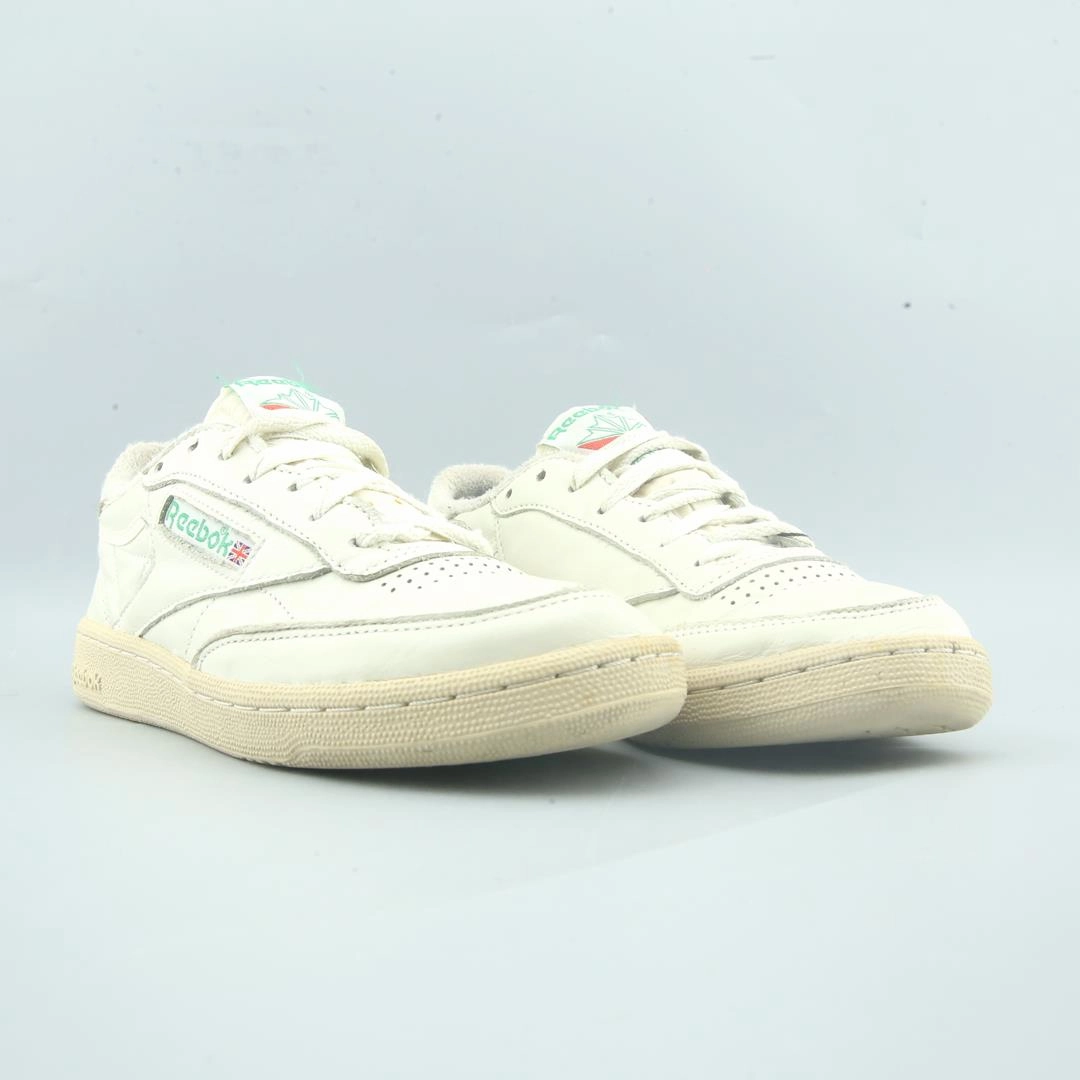 REEBOK CLASSIC Reebok classic shoe shots