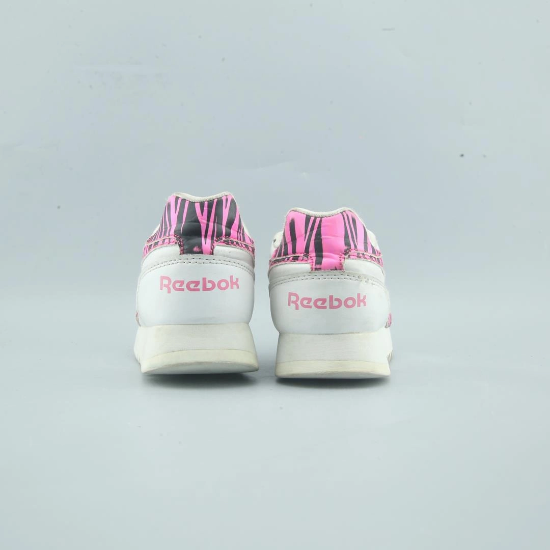 REEBOK CLASSIC Reebok classic shoe shots