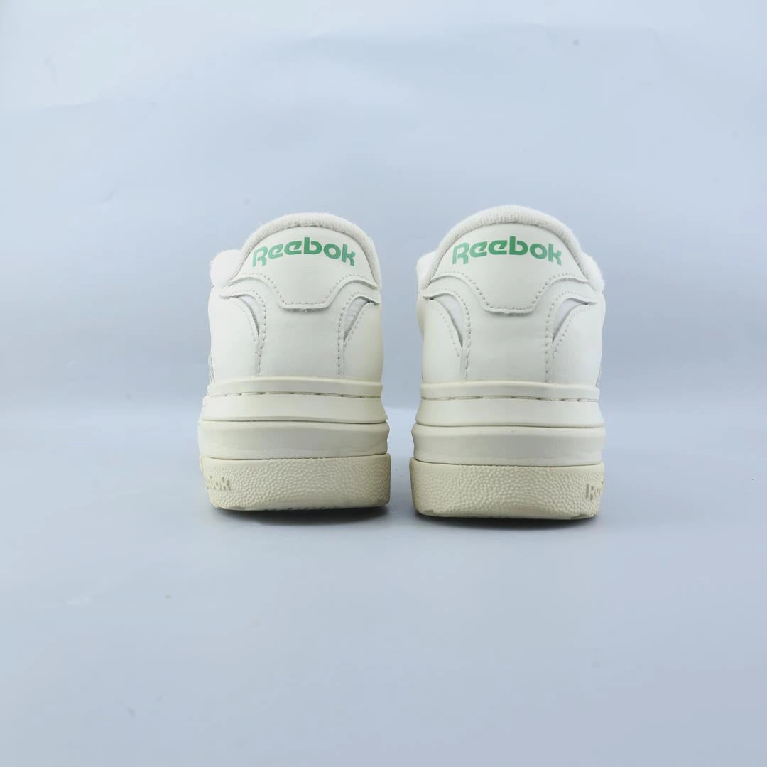 REEBOK CLASSIC Reebok classic shoe shots
