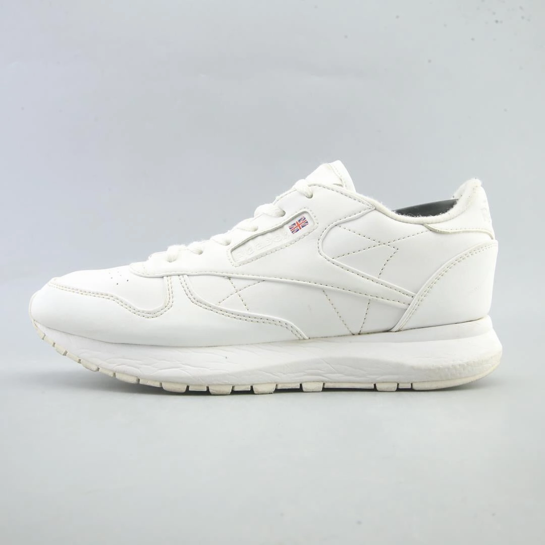 REEBOK CLASSIC SP VEGAN Reebok versatile sport footwear