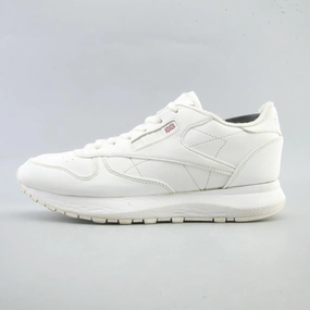 REEBOK CLASSIC SP VEGAN Reebok versatile sport footwear