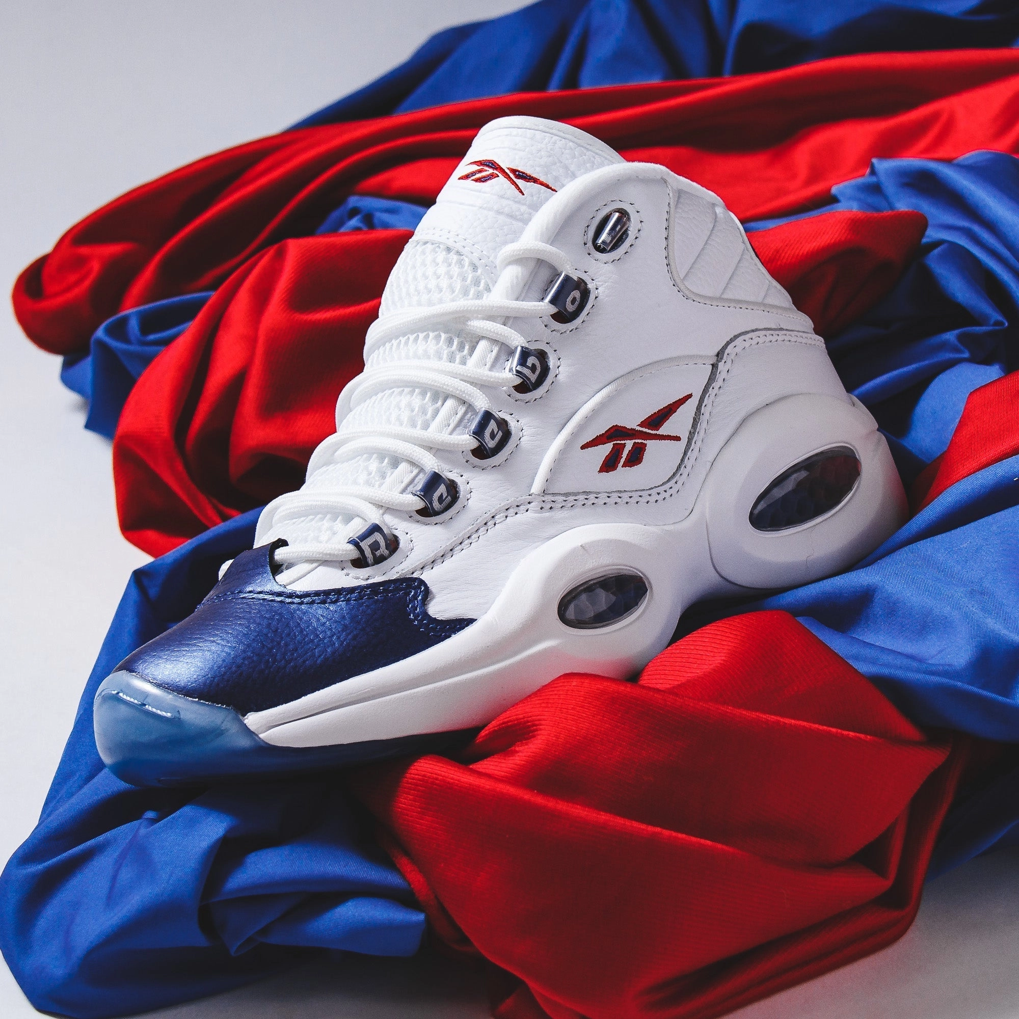 Reebok Classics Basketball Men Question Mid Allen Iverson Blue Toe GX0227 Reebok modern sport footwear