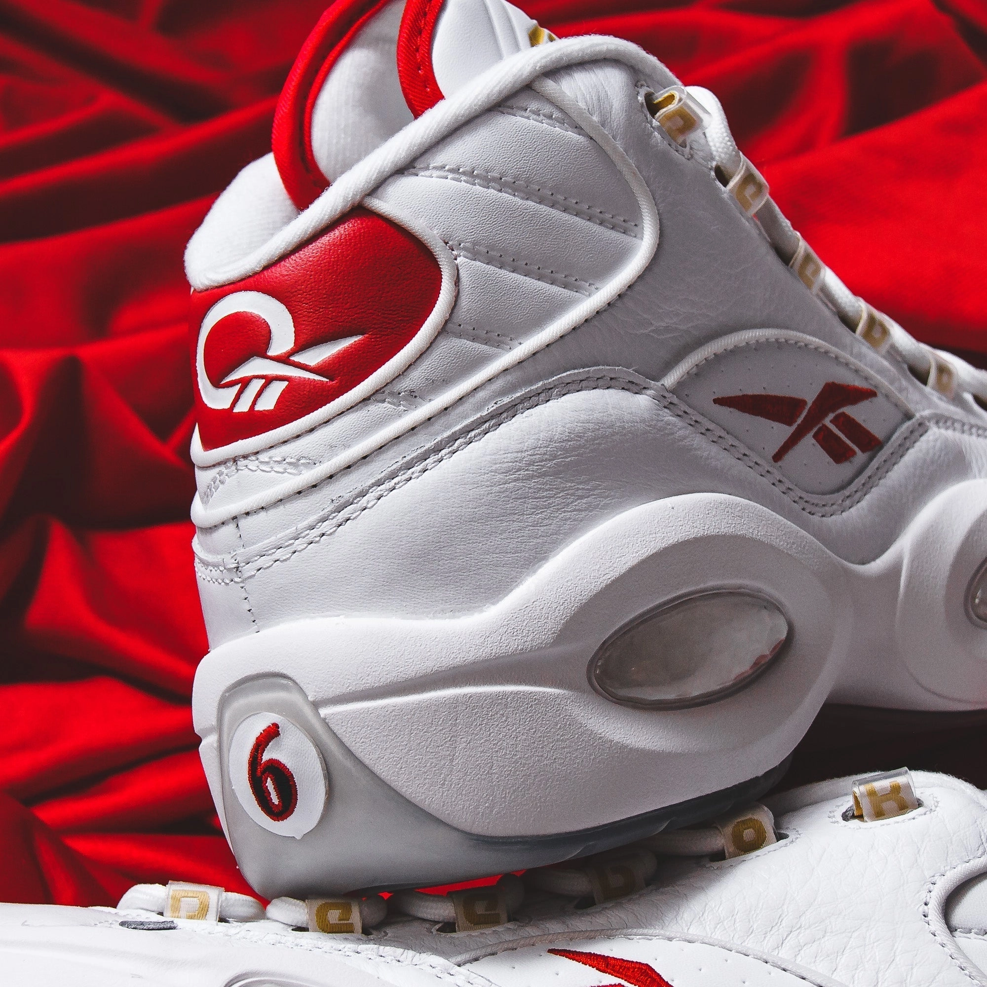Reebok Classics Basketball Men Question Mid Allen Iverson Dr J #6 White Red GX0230 Reebok modern sport footwear
