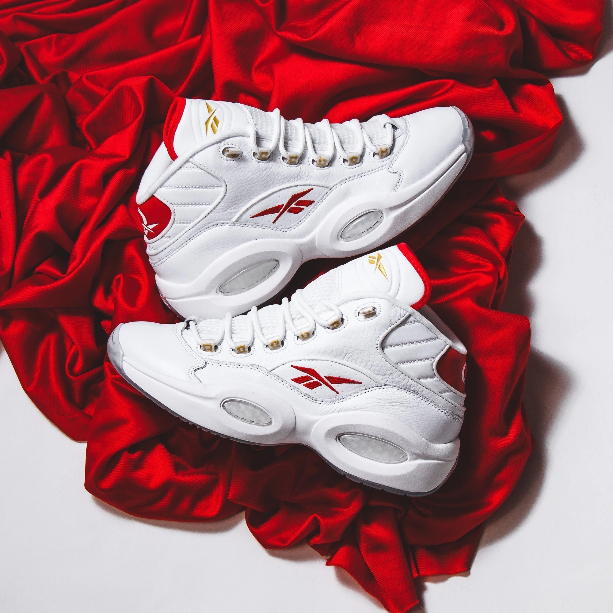 Reebok Classics Basketball Men Question Mid Allen Iverson Dr J #6 White Red GX0230 Reebok modern sport footwear