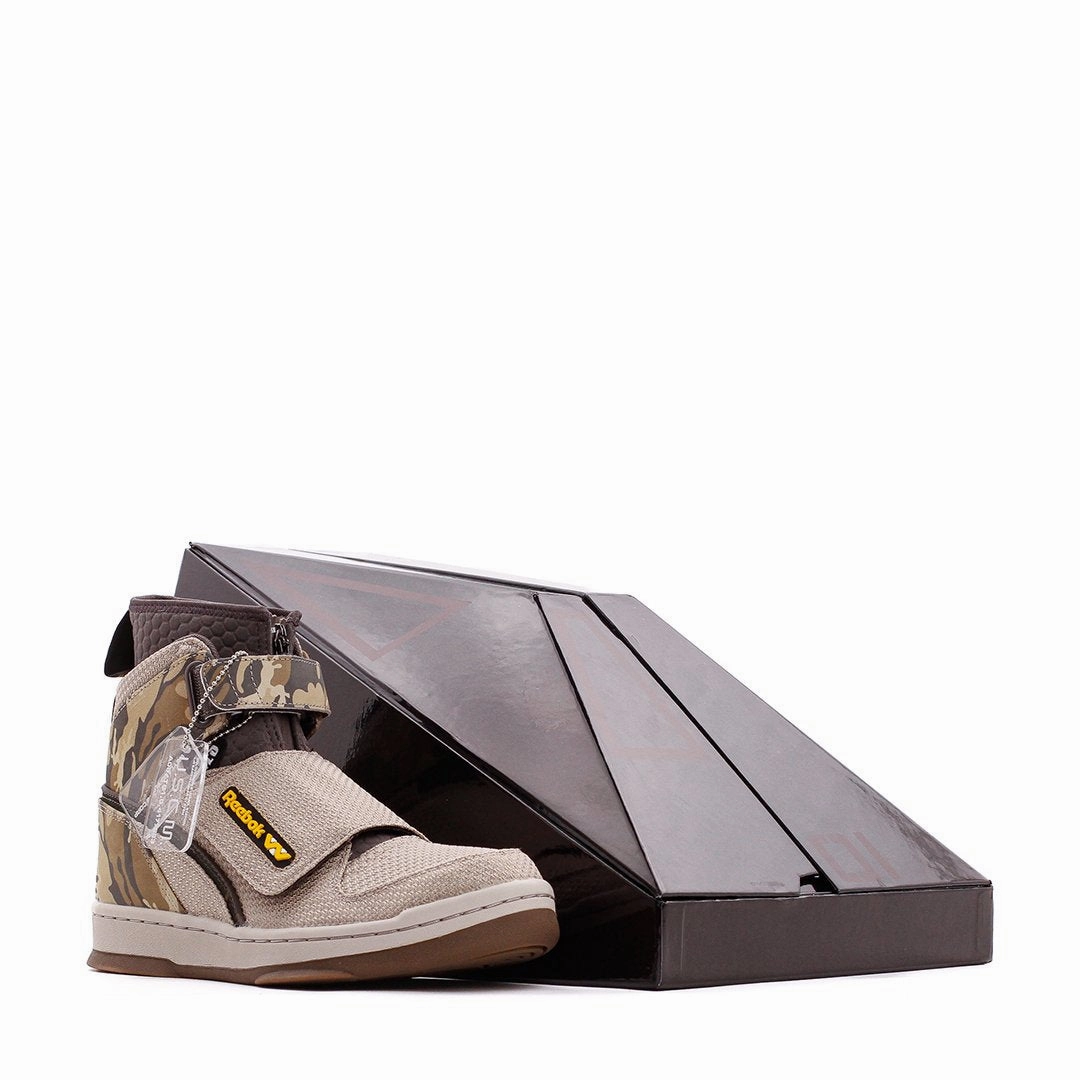 Reebok Classics Men Alien Stomper U.S.C.M Sand Black FV5052 Reebok modern sport footwear