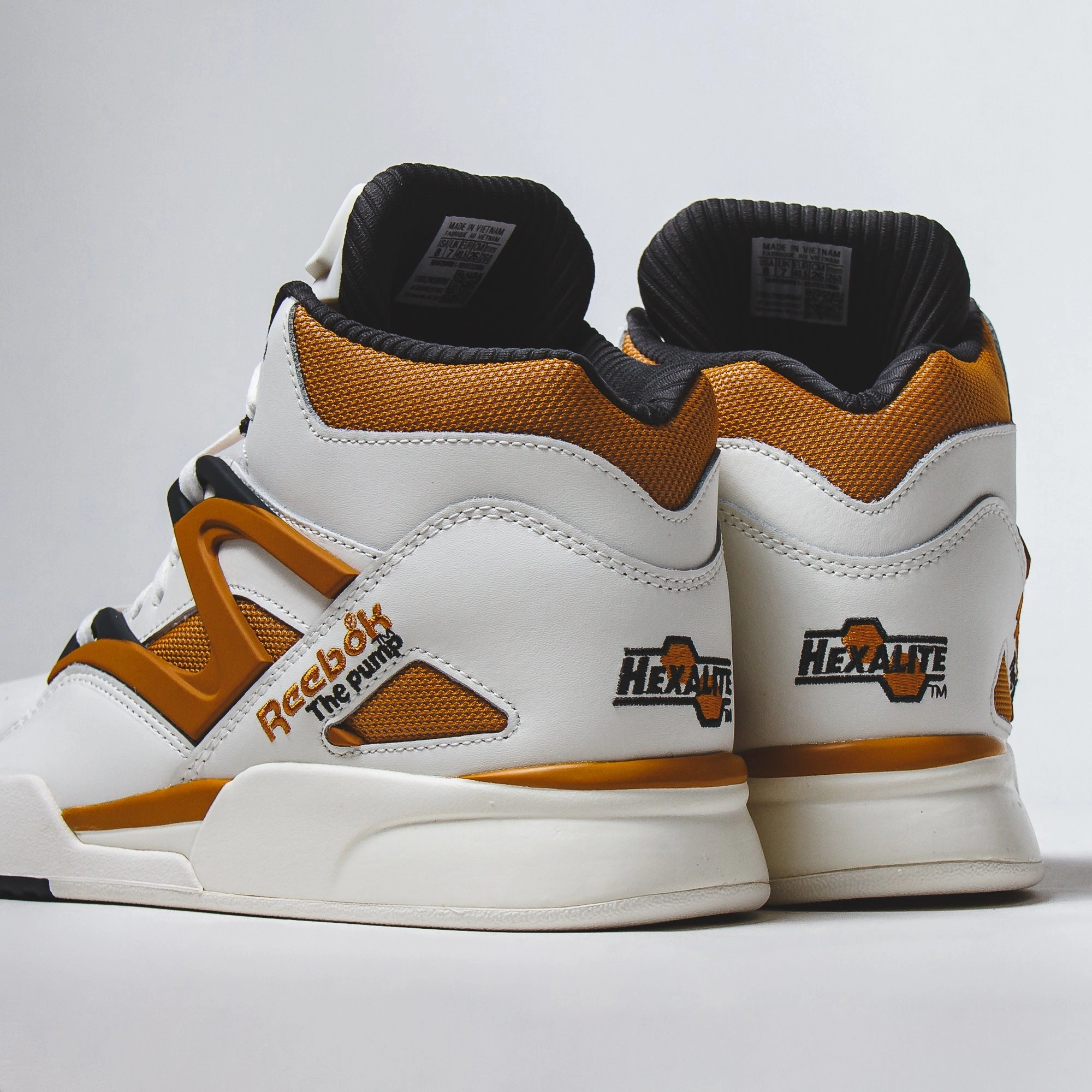 Reebok Classics Men Pump Omni Zone II Chalk 100033886 Reebok modern sport footwear