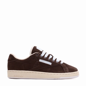 Reebok Classics Men SNEEZE Club C Grounds Earth HP6471 Reebok lifestyle sneakers with retro vibes