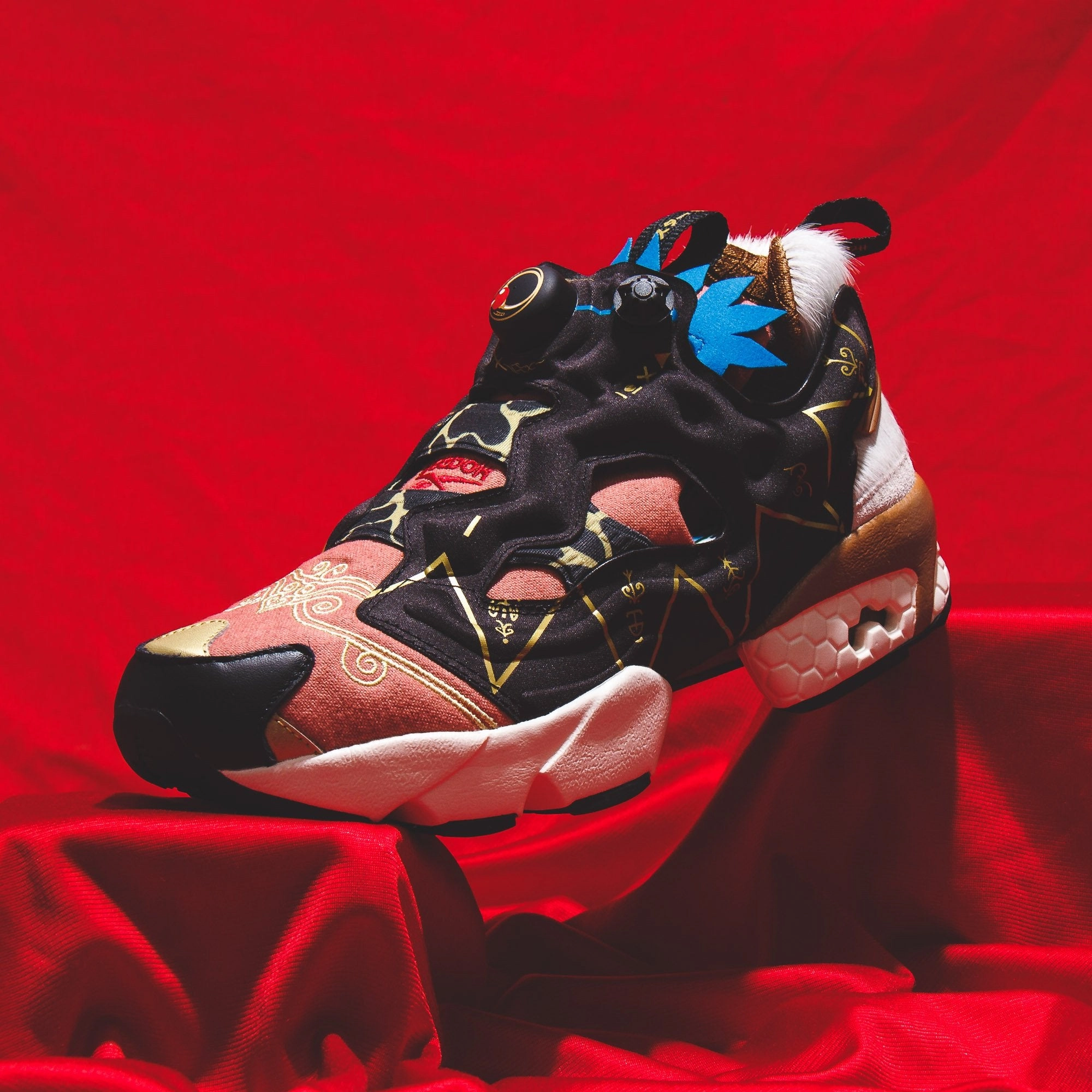 Reebok Classics Men x Power Rangers Instapump Fury 94 Rita Repulsa GW0782 Reebok modern sport footwear