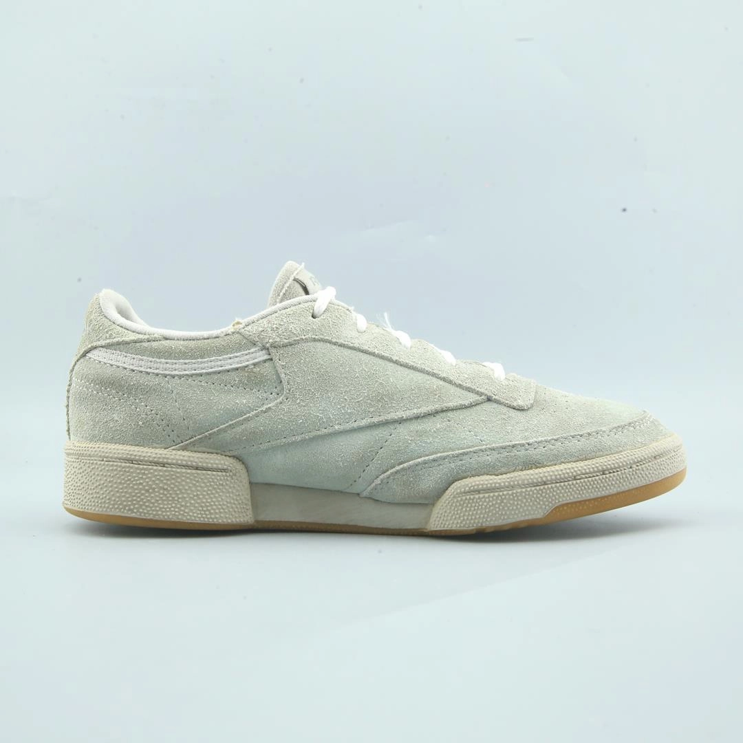 REEBOK CLUB COMFY Reebok classic shoe shots