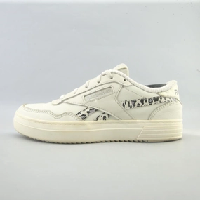 REEBOK CLUB MEMT BOLD Reebok versatile sport footwear