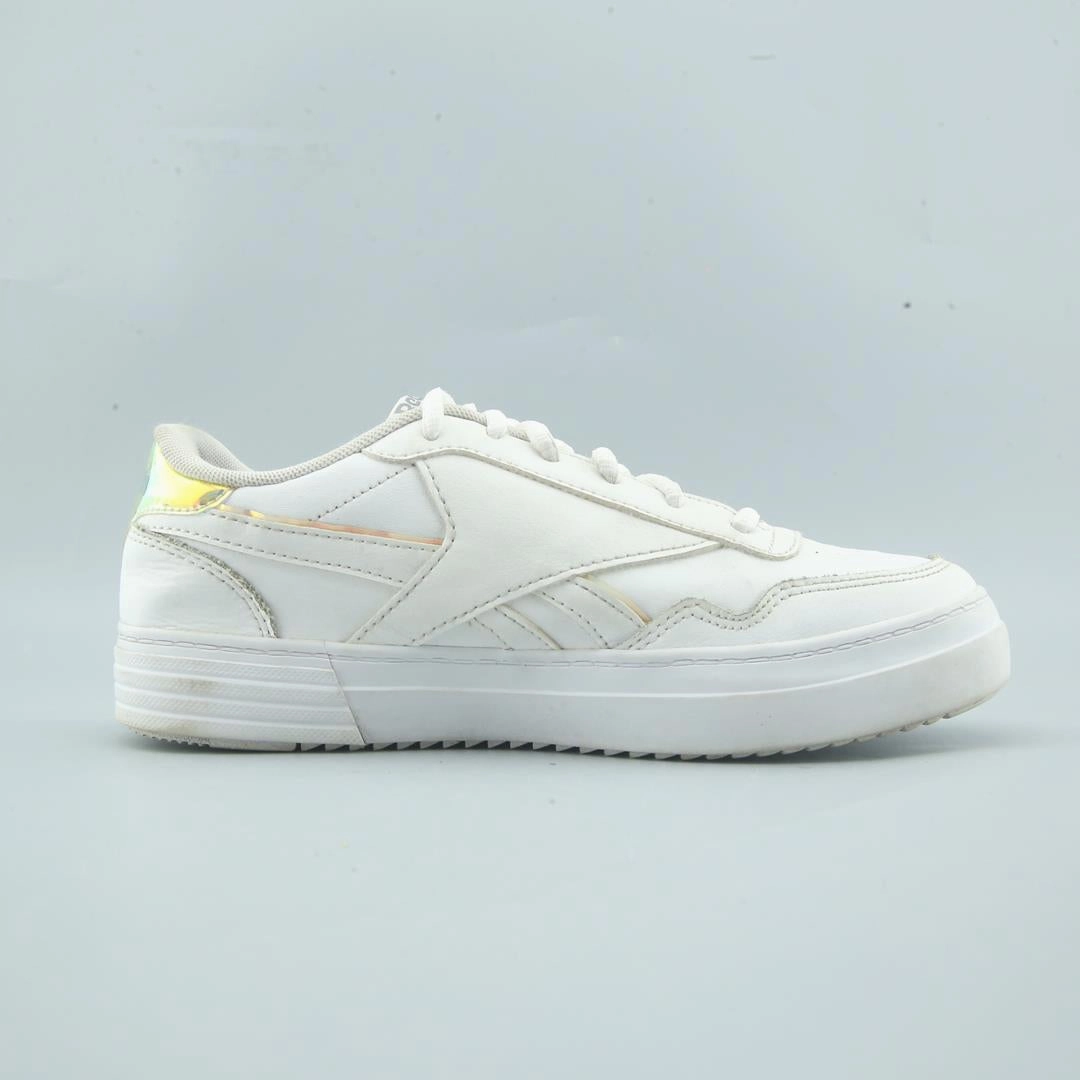 REEBOK CLUB MEMT Reebok classic shoe shots