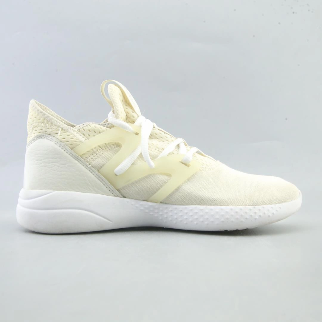 REEBOK HAYASU Reebok athletic footwear visuals