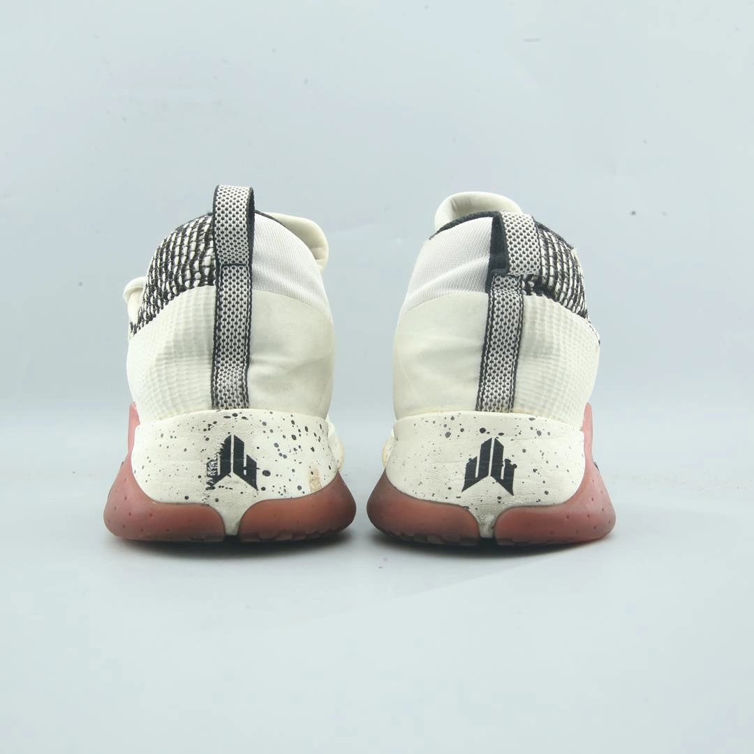 REEBOK J J III Reebok classic shoe shots