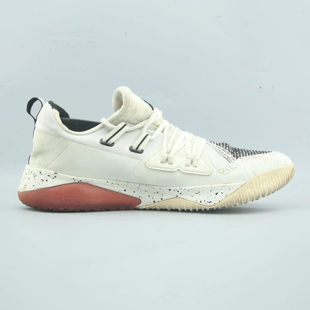 REEBOK J J III Reebok classic shoe shots