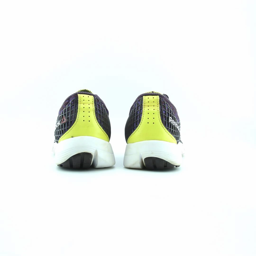 REEBOK NANOWEB Reebok classic shoe shots