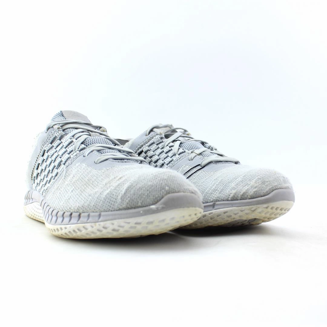 REEBOK PRINT RUN DIST Reebok athletic footwear visuals