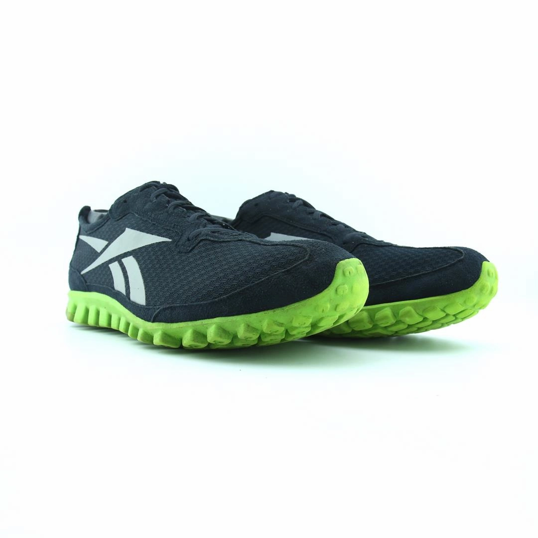 REEBOK REALFLEX Reebok classic shoe shots