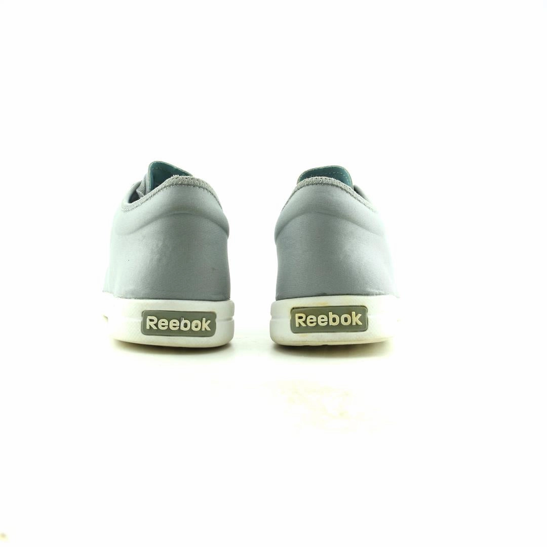 REEBOK RUNAROUND 2.0 Reebok athletic footwear visuals