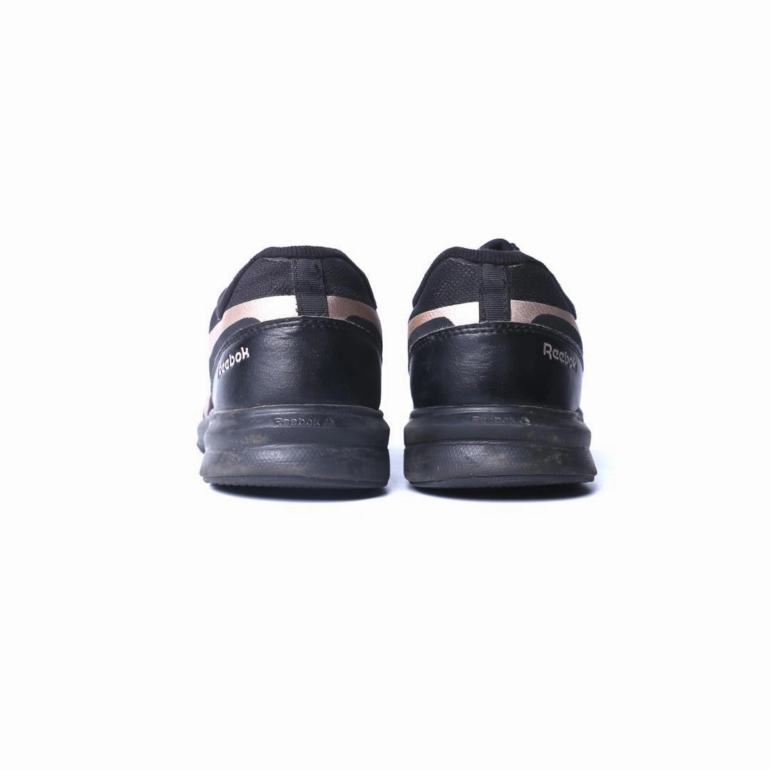 REEBOK RUNNER 4.0 Reebok classic shoe shots