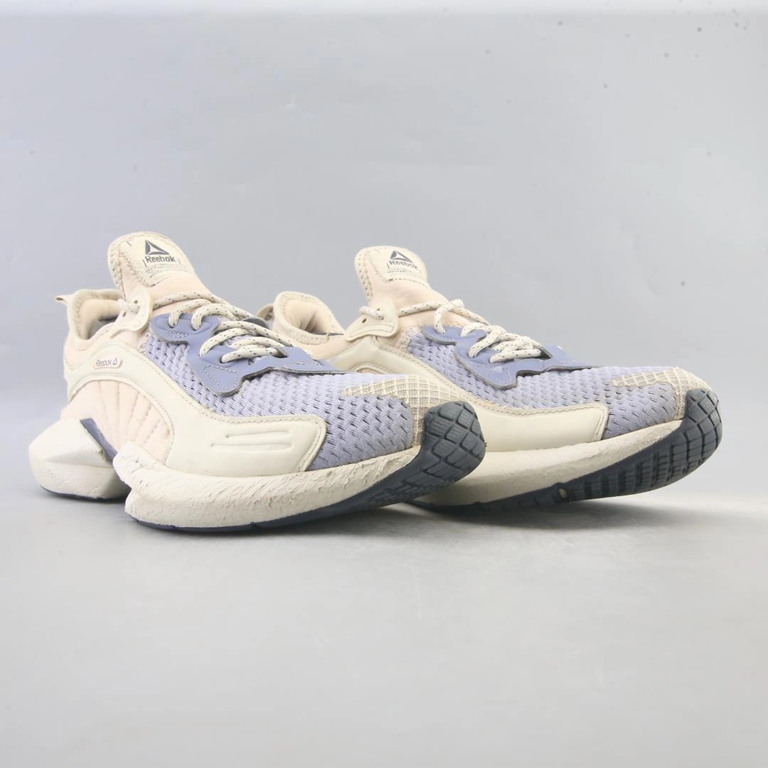 REEBOK SOLE FURY 00 Reebok athletic footwear visuals