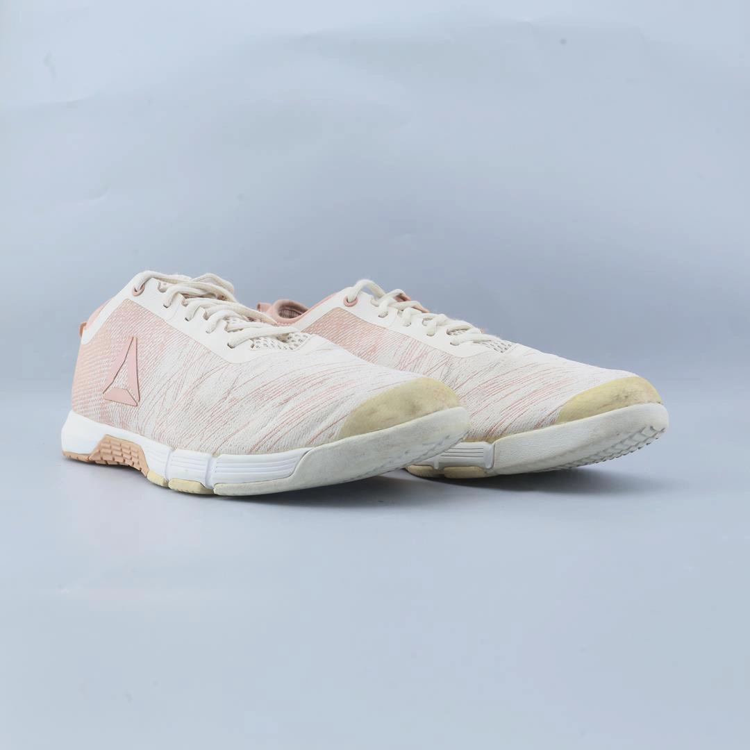 REEBOK SPEED HER TR Reebok classic shoe shots