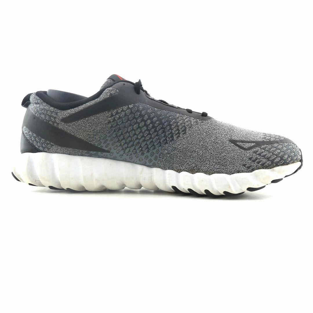 REEBOK TWISTFORM BLAZE MATL Reebok athletic footwear visuals