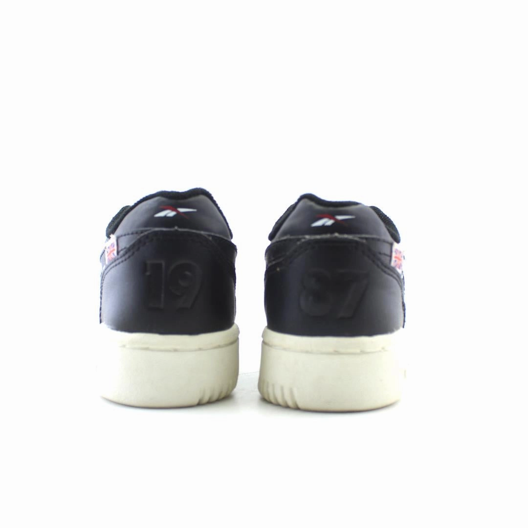 REEBOK WORKOUT PLUS 1987 TV Reebok classic shoe shots