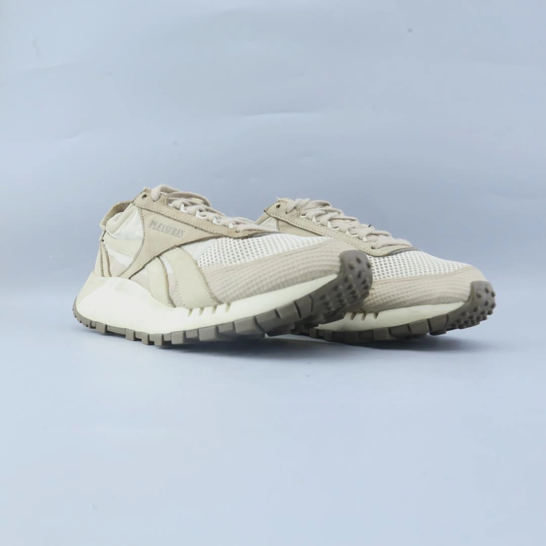 REEBOK X PLEASURES CL Reebok classic shoe shots