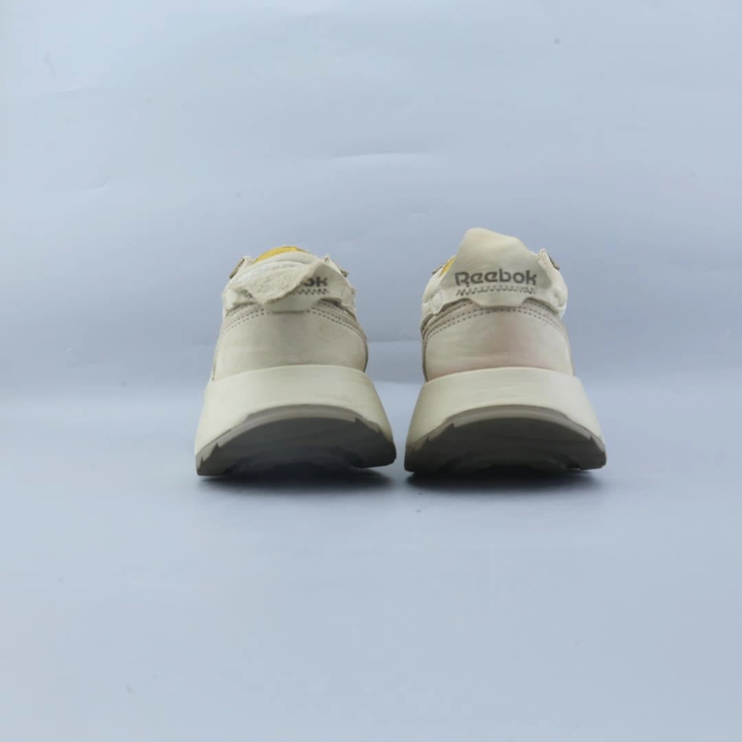 REEBOK X PLEASURES CL Reebok classic shoe shots