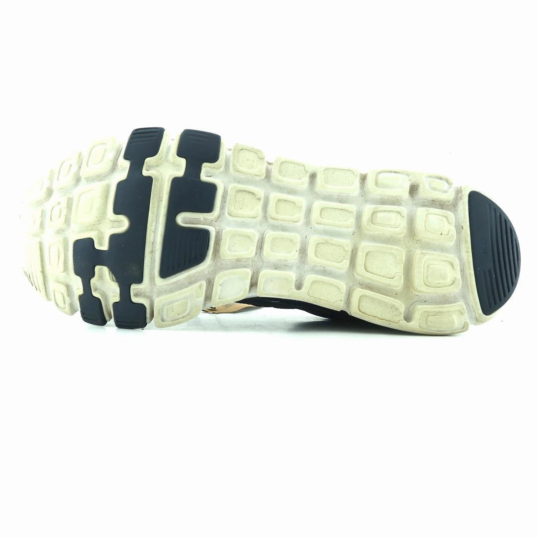 REEBOK YOURFLEX TRAIN 9.0 Reebok classic shoe shots
