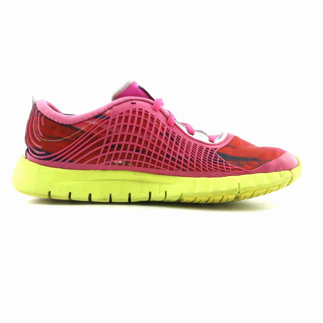 REEBOK  Z GODDESS GLITCH Reebok athletic footwear visuals